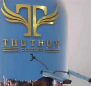 Không gian và bảng hiệu Thu Thủy Academy